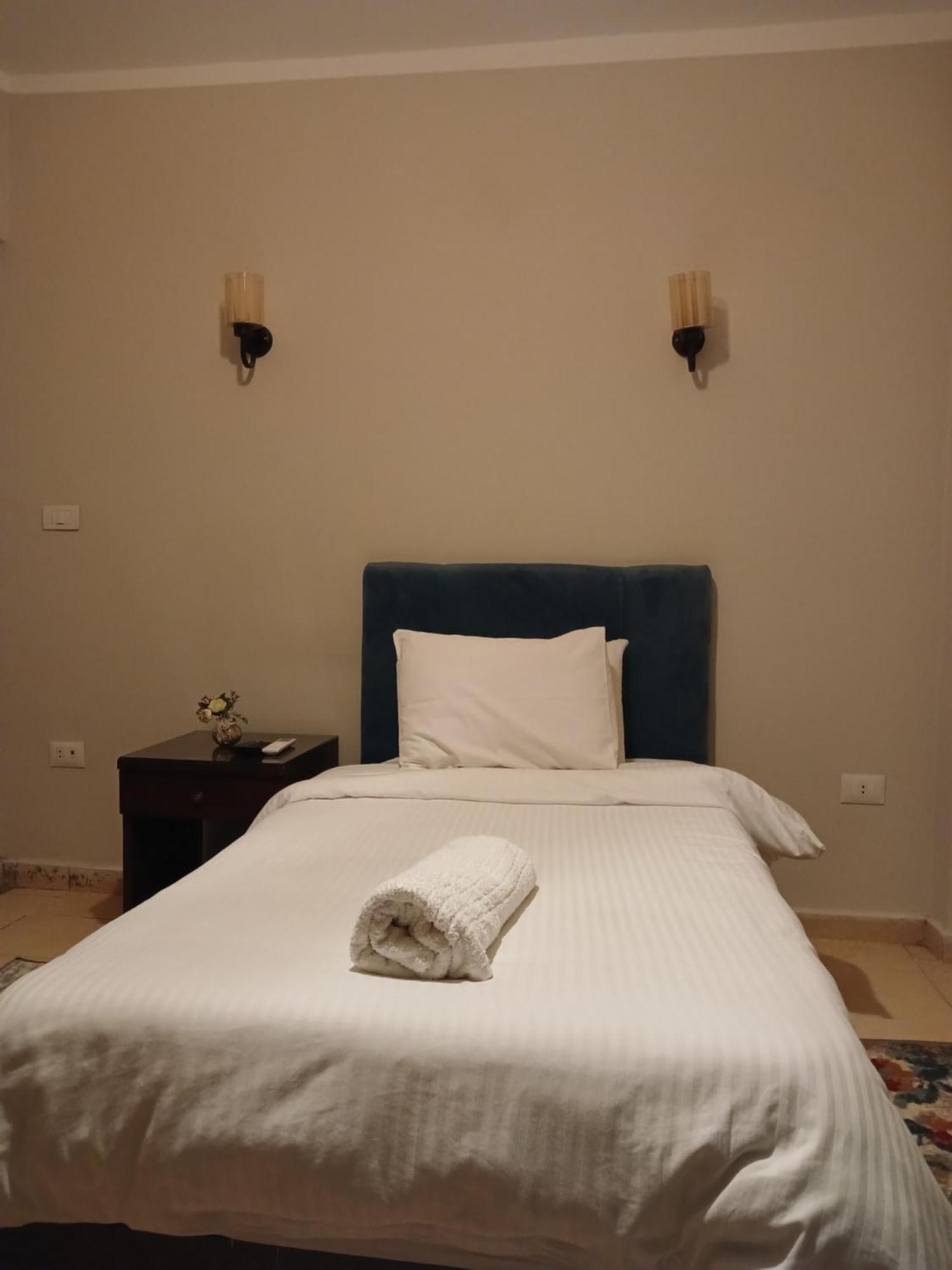 Pyramids Way Inn Kafret el-Gabal Exteriör bild